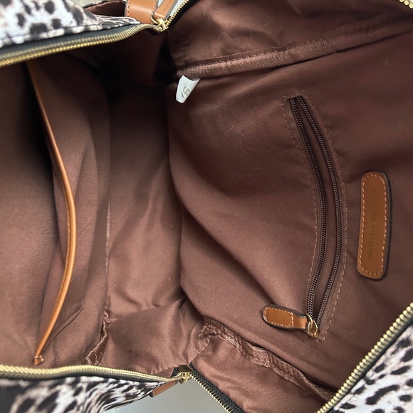 Adrienne Vittadini Cheetah Print Backpack - Picture 7 of 7